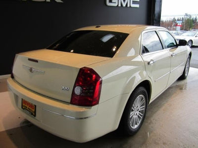 2009 Chrysler 300  Touring