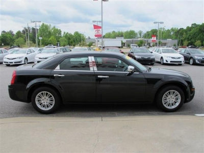 2009 Chrysler 300  LX
