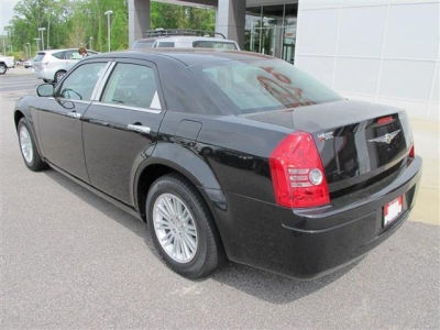2009 Chrysler 300  LX
