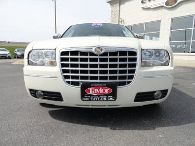 2010 Chrysler 300  Touring