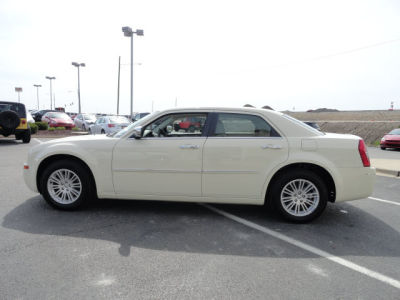 2010 Chrysler 300  Touring