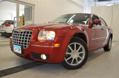 2009 Chrysler 300  Touring/Signature Series