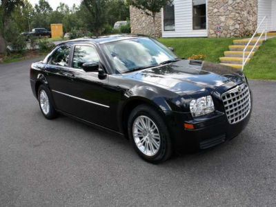 2008 Chrysler 300  LX