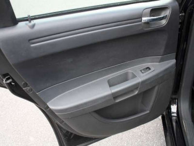 2008 Chrysler 300  LX