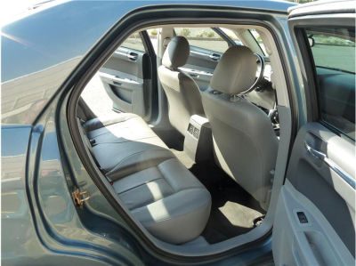 2005 Chrysler 300  Touring