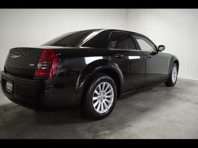 2009 Chrysler 300  LX