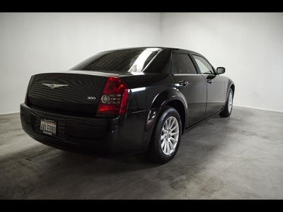 2009 Chrysler 300  LX