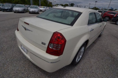2010 Chrysler 300  Touring