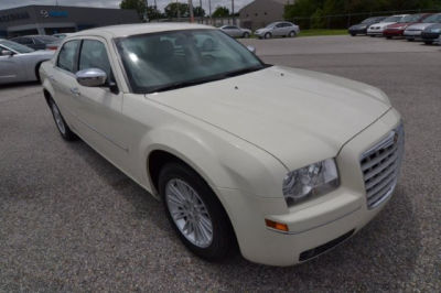 2010 Chrysler 300  Touring