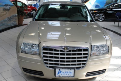 2009 Chrysler 300  LX