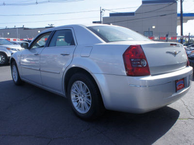 2009 Chrysler 300  Touring
