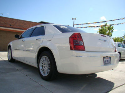 2010 Chrysler 300  Touring Plus