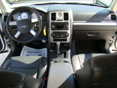 2010 Chrysler 300  Touring Plus