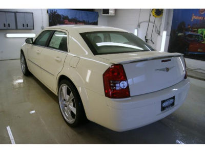2009 Chrysler 300  LX