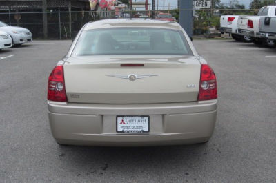 2009 Chrysler 300  LX