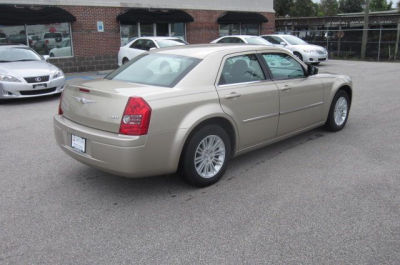 2009 Chrysler 300  LX