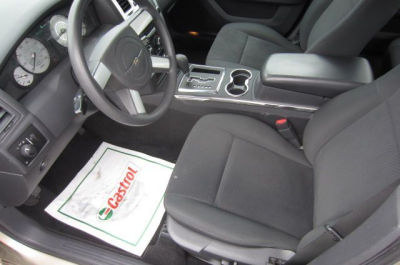 2009 Chrysler 300  LX