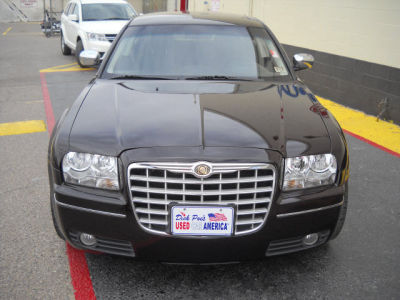 2010 Chrysler 300  Touring