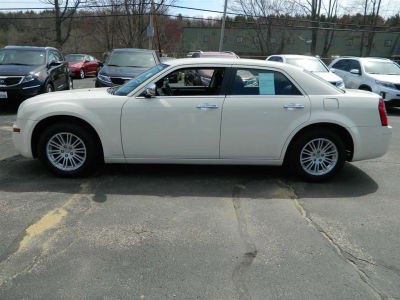 2010 Chrysler 300  Touring