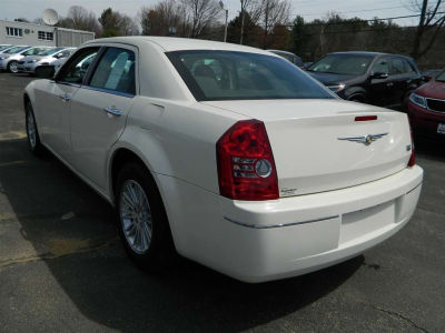 2010 Chrysler 300  Touring