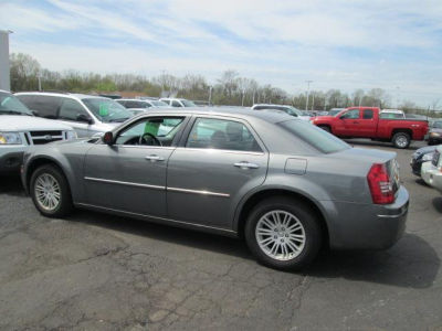 2010 Chrysler 300  Touring