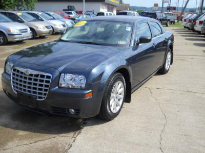 2008 Chrysler 300  LX