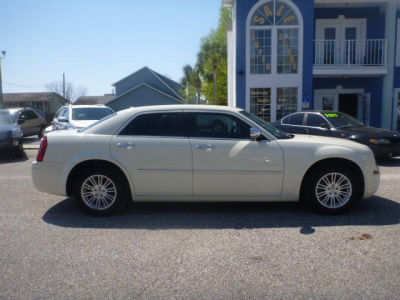2010 Chrysler 300  Touring