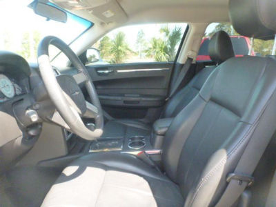 2010 Chrysler 300  Touring