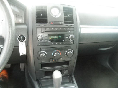 2008 Chrysler 300  LX