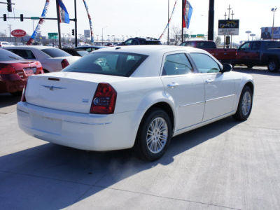 2010 Chrysler 300  Touring