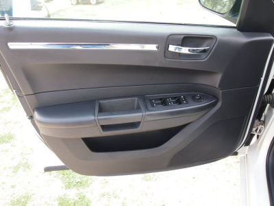 2010 Chrysler 300  Touring