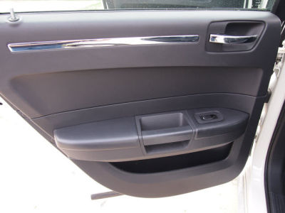 2010 Chrysler 300  Touring