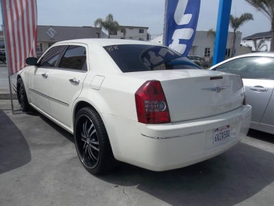 2010 Chrysler 300  Touring
