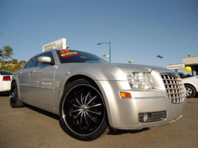 2005 Chrysler 300  Touring