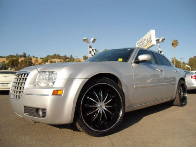 2005 Chrysler 300  Touring