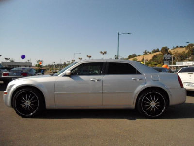 2005 Chrysler 300  Touring
