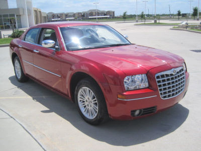 2010 Chrysler 300  Touring Plus