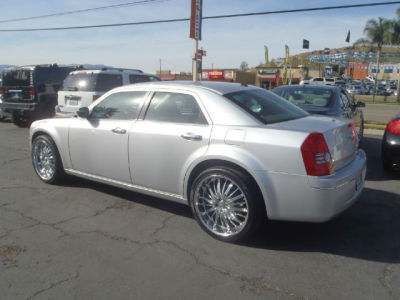 2010 Chrysler 300  Touring