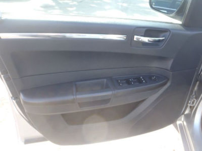 2010 Chrysler 300  Touring