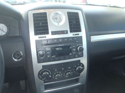 2010 Chrysler 300  Touring