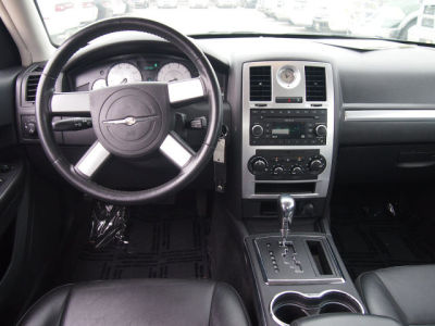 2010 Chrysler 300  Touring