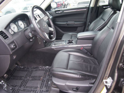 2010 Chrysler 300  Touring