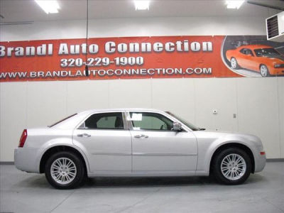 2010 Chrysler 300  Touring