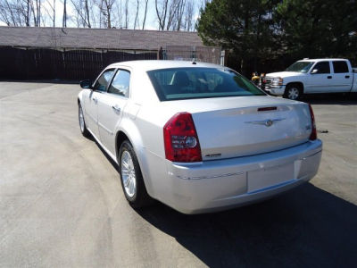 2010 Chrysler 300  Touring