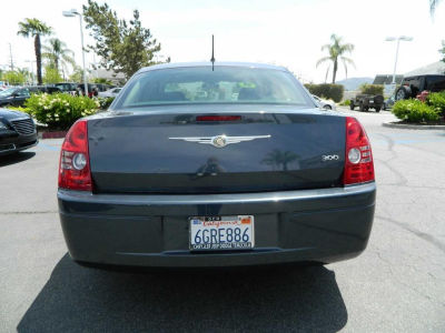 2008 Chrysler 300  LX