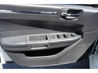 2010 Chrysler 300  Touring