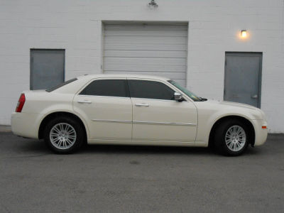 2010 Chrysler 300  Touring