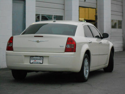 2010 Chrysler 300  Touring