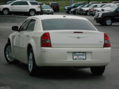 2010 Chrysler 300  Touring