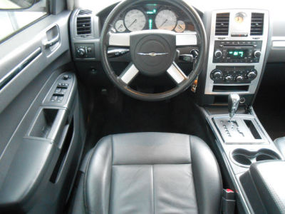 2010 Chrysler 300  Touring